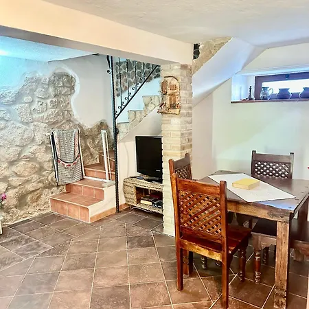 Holiday home Casa Viola *